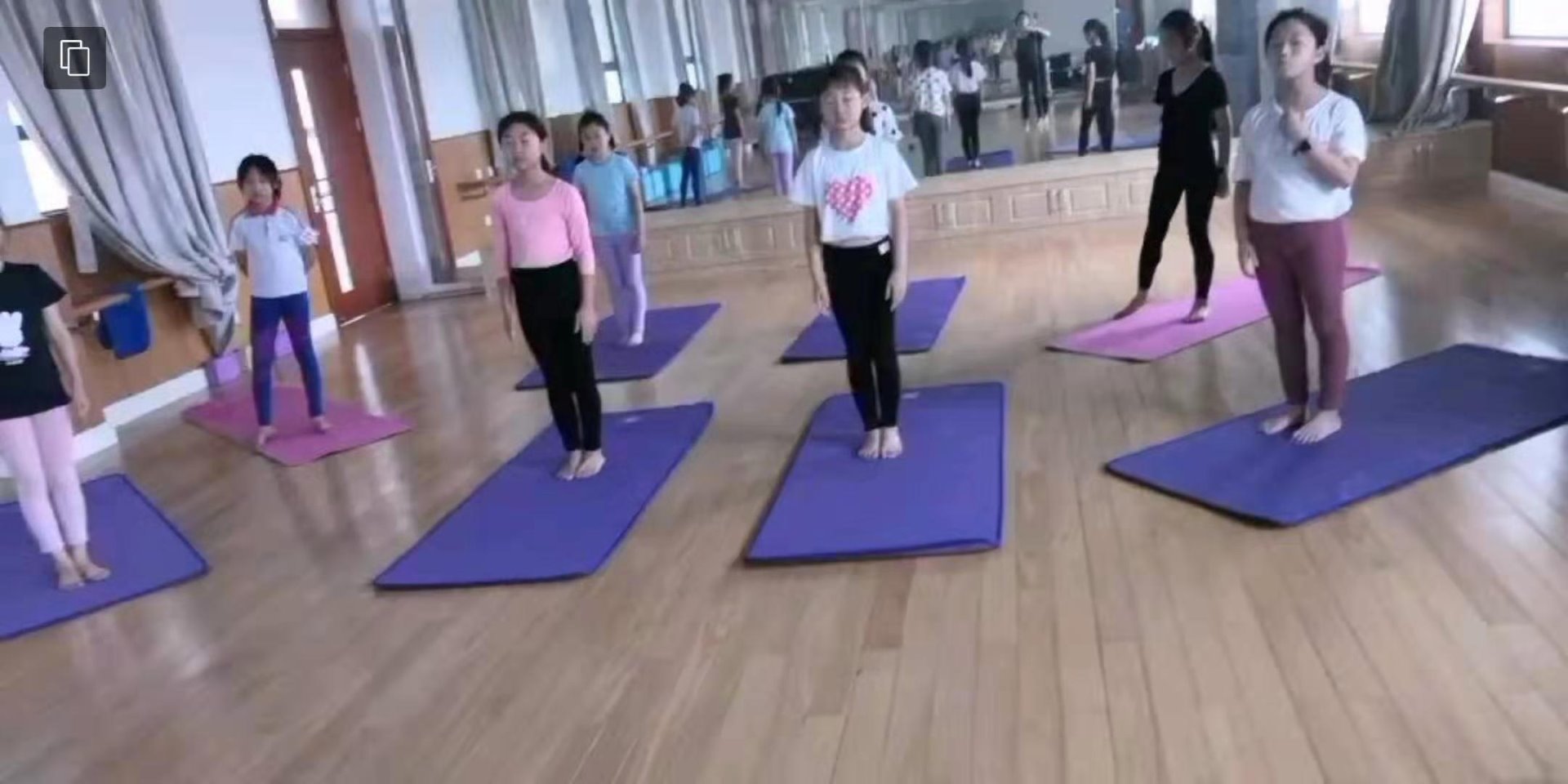 学校课程\快乐瑜伽